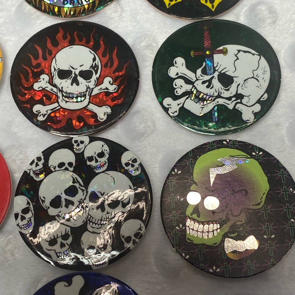 POGs Lot of 42 Skulls with Foil 1990’s - Picture 5 of 14